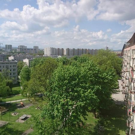 Ul. Ugorek Kolo Areny Appartement Krakau Buitenkant foto