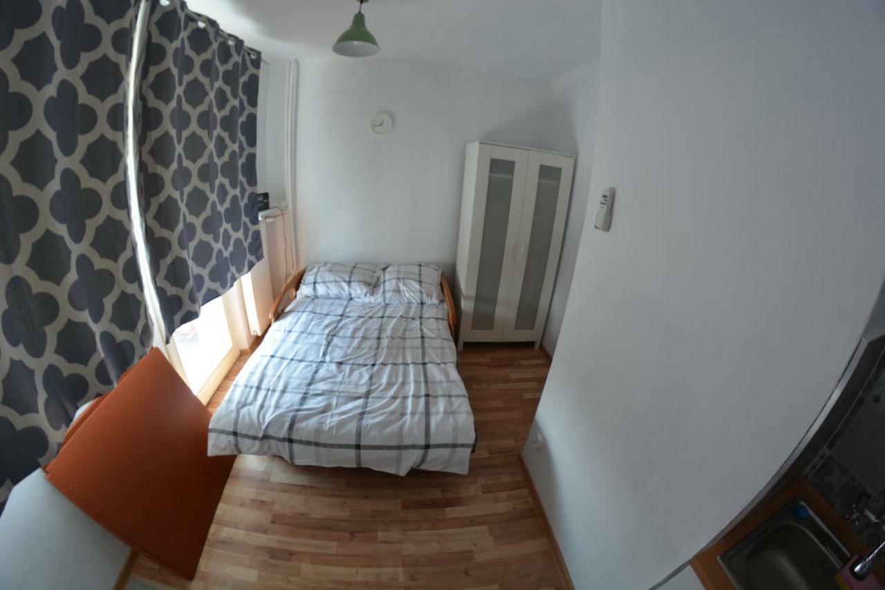 Ul. Ugorek Kolo Areny Appartement Krakau Buitenkant foto