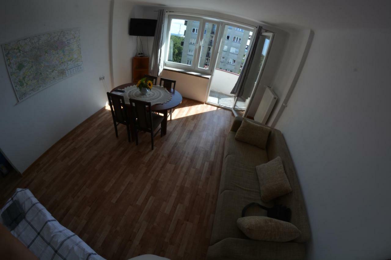 Ul. Ugorek Kolo Areny Appartement Krakau Buitenkant foto