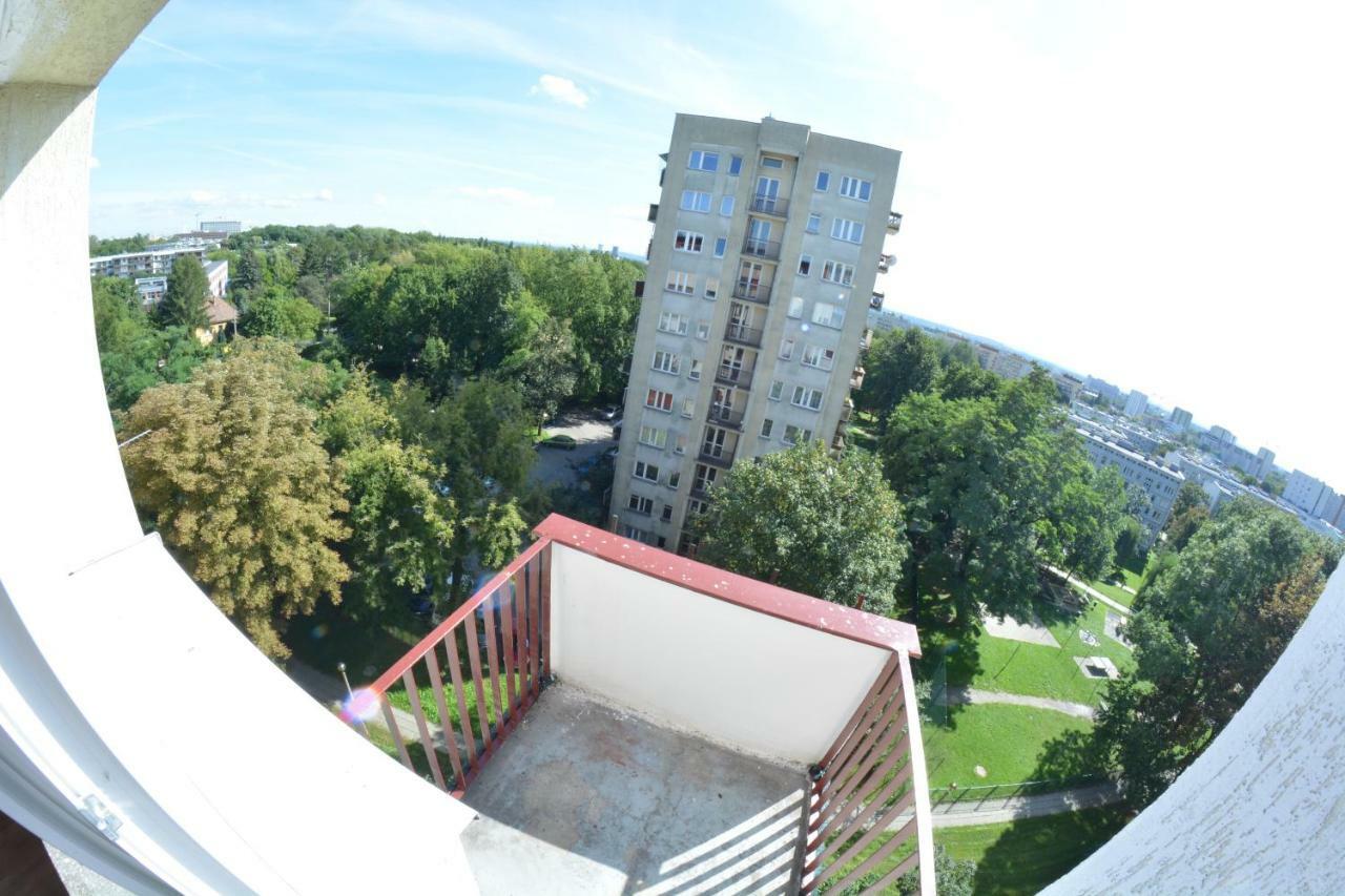 Ul. Ugorek Kolo Areny Appartement Krakau Buitenkant foto