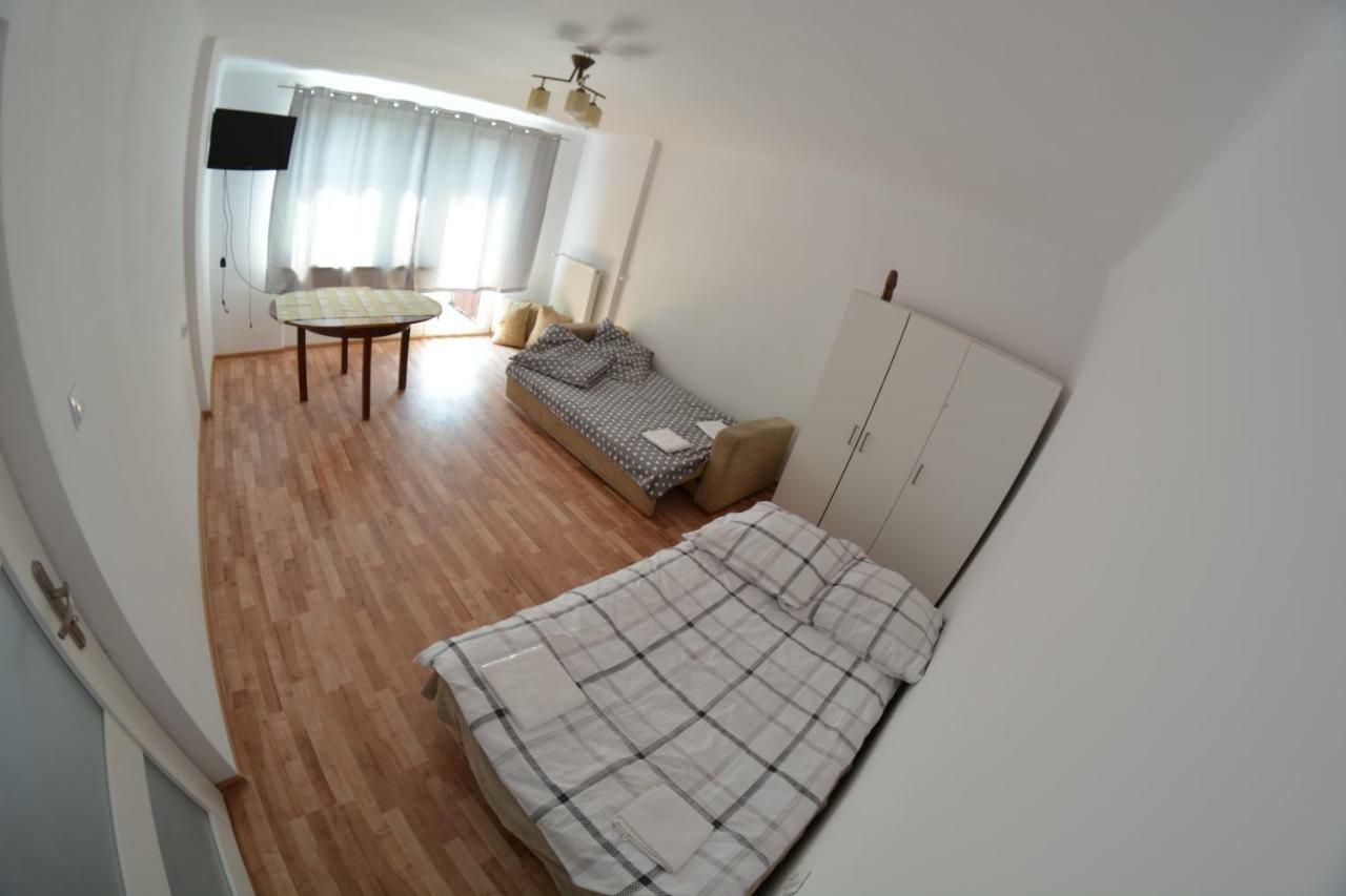 Ul. Ugorek Kolo Areny Appartement Krakau Buitenkant foto