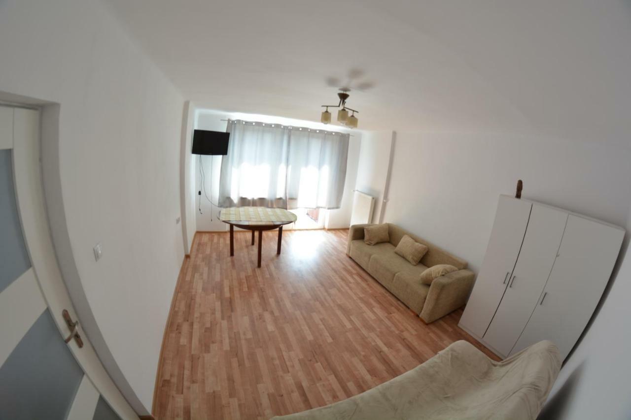 Ul. Ugorek Kolo Areny Appartement Krakau Buitenkant foto